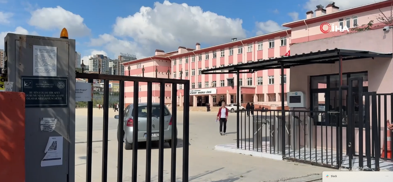 Küçükçekmecede okul grubuna pompalı tüfekli video atan öğrenci gözaltına alındı
