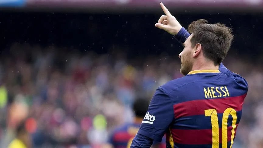 Lionel Messi, 2004-2021 yılları arasında Barcelona forması giydi.