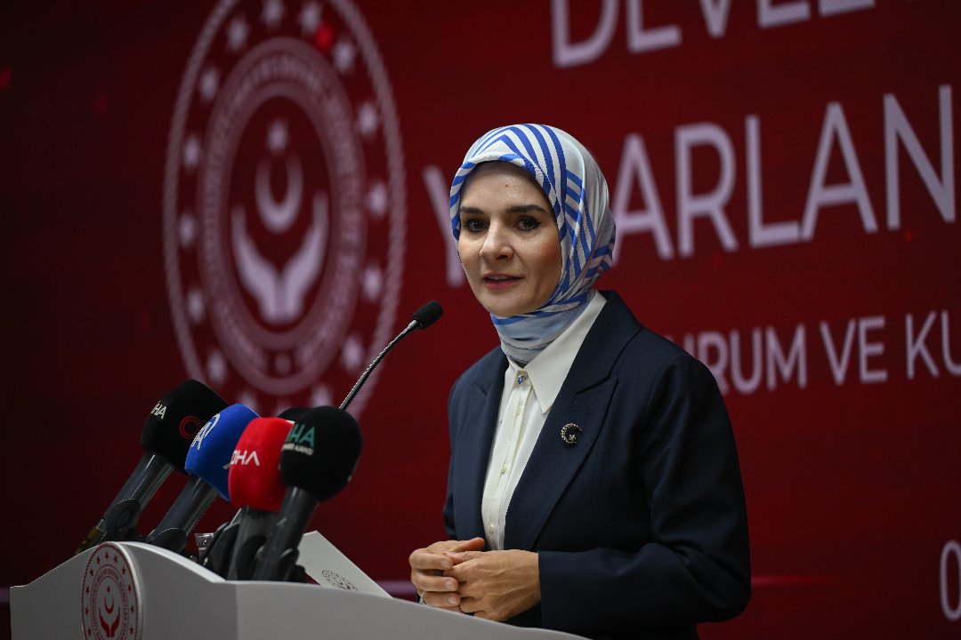 Bakan Göktaş'tan fon iddialarına istifa resti: İspatlayın, görevimi derhal bırakacağım