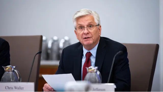 Fedden yeni faiz artışı sinyali! Wallerdan kritik enflasyon mesajı