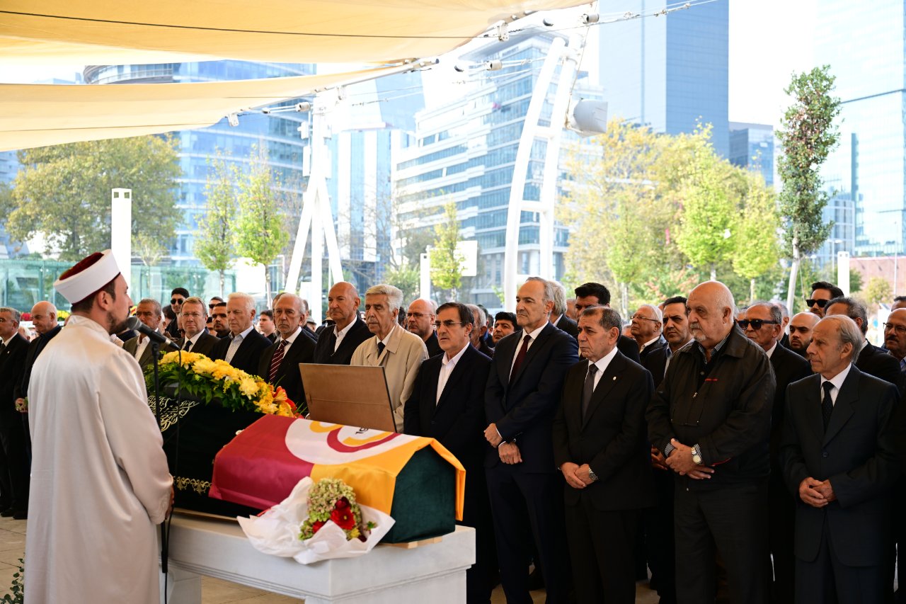 Galatasaray, en kıdemli üyesi Ali Fuat Diriker'e veda etti