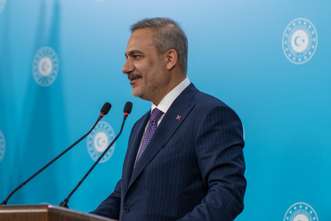 Hakan Fidan'dan Mekke Savunma Anlaşması mesajı: Türkiye başka ülkeye saldırmak için asker göndermeyecek