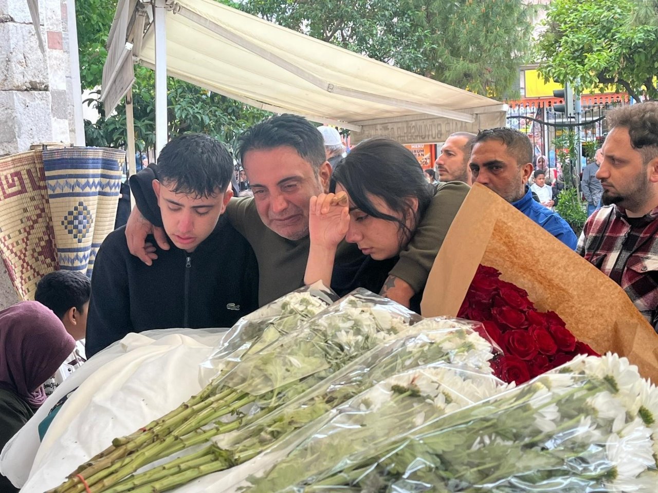 Hastane, Adli Tıp'tan evrak mı gizledi? Kızını ameliyatta kaybeden baba feryat etti: Ne yetersizdi de kızım öldü?