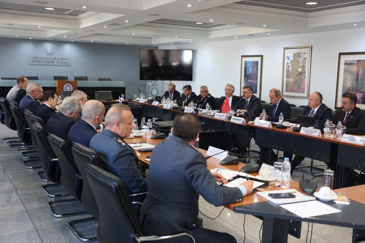İçişleri Bakanı Mustafa Çiftçiden Yunanistana net mesaj: Suçluların sığınağı olmamalı