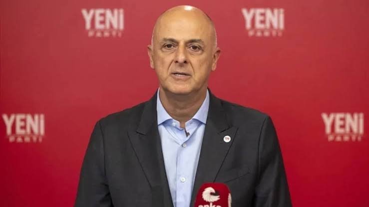 Yeni Parti İzmir Milletvekili Ümit Özlale