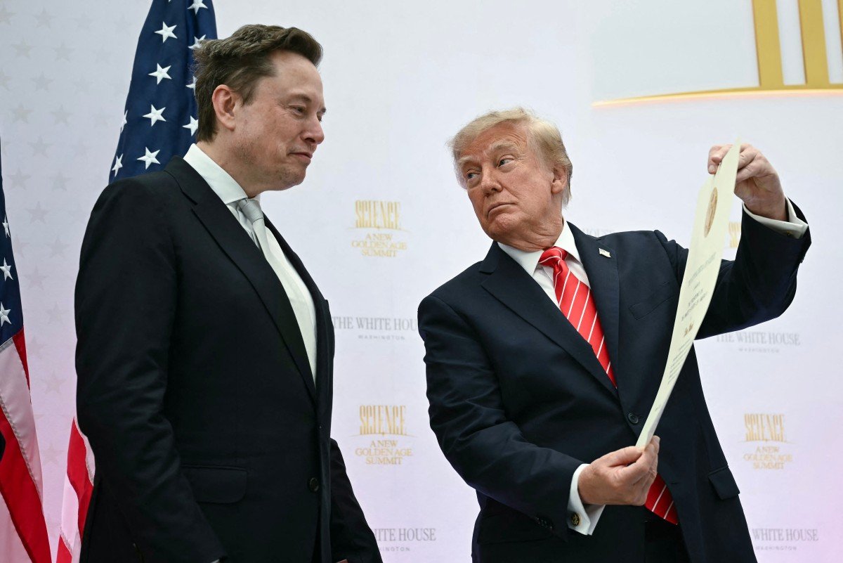 Aralarındaki buzlar eridi! Trump, Musk'ı övgü yağmuruna tuttu: Zamanımızın Edison'u