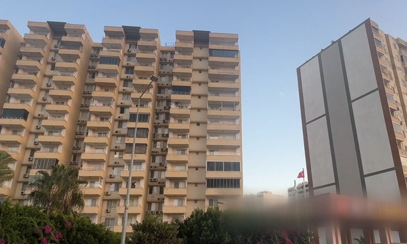 Atilla Taş’ın kızı Sezen Taş’ın şüpheli ölümü! Boşanma süreci ve balkon detayı çarpıcı…