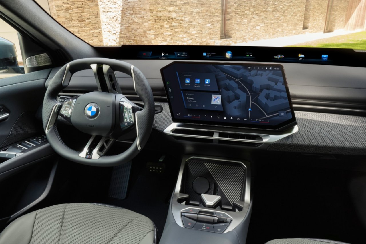 BMW’den bir elektrikli daha: 828 km menzilli BMW iX4 tanıtıldı