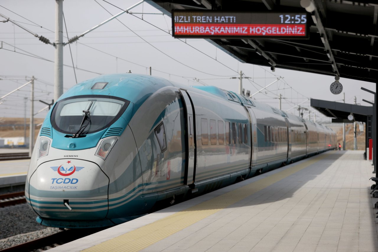 Cumhurbaşkanı Erdoğan, Çerkezköy-Kapıkule Hızlı Tren Hattı açılış töreninde konuşuyor