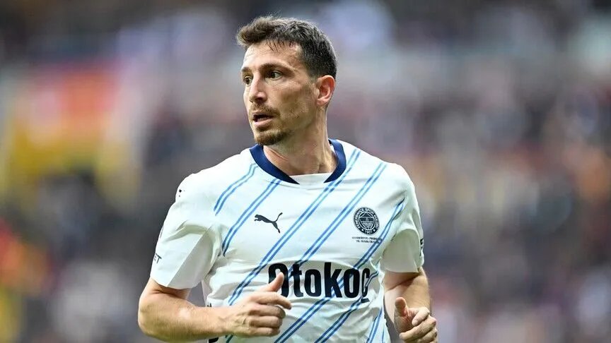 Mert Hakan Yandaş,  28 Mart 2025'ten itibaren resmi maç oynamadı.