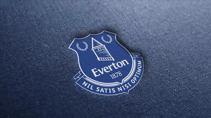 1878'de kurulan Everton, maçlarını maçlarını Liverpool şehrinde Dickinson Stadyumu'nda oynuyor.