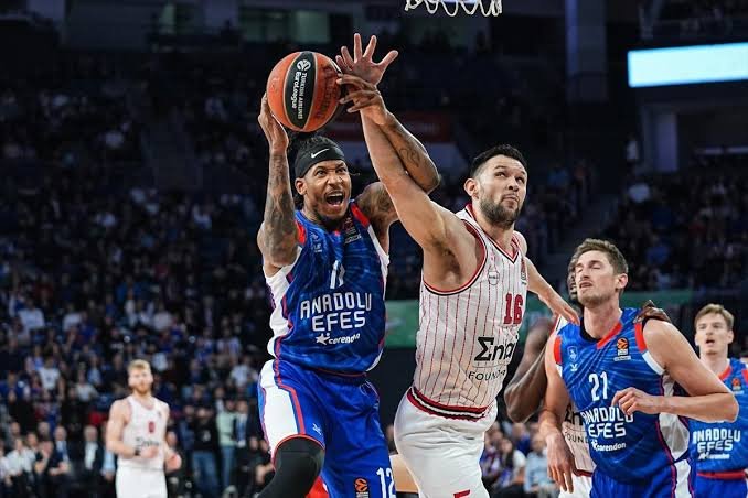 Olympiakos-Anadolu Efes maçı hangi kanalda, canlı yayın ne zaman? EuroLeague 4. hafta