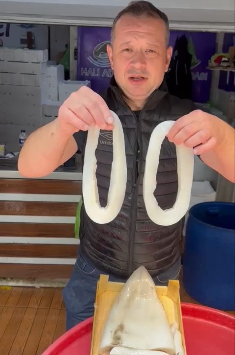 Tam 15 kilo! Bozcaada açıklarında yakalandı, kilosu 1.000 liradan satılacak