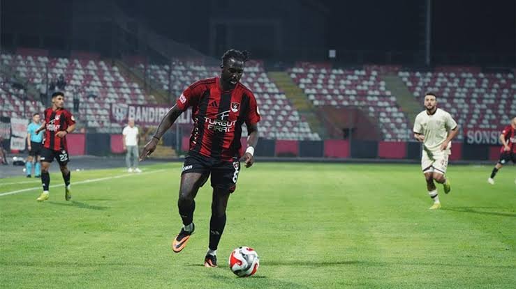 Van Spor-Bandırmaspor maçı hangi kanalda, canlı yayın nerede izlenir, saat kaçta? Trendyol 1. Lig canlı yayın şifresiz!