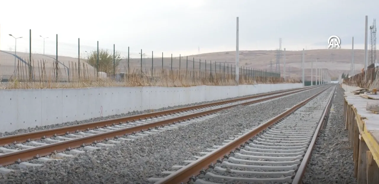 600 bin kişiye müjde! Çift hatlı demir yolunun yüzde 95’i hazır
