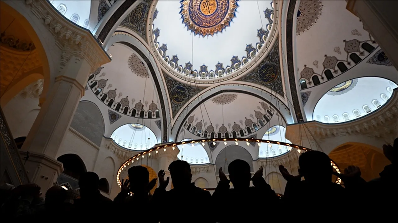 Berat kandili ne zaman, yarın (2 Şubat) mı? 2026 kandil günleri