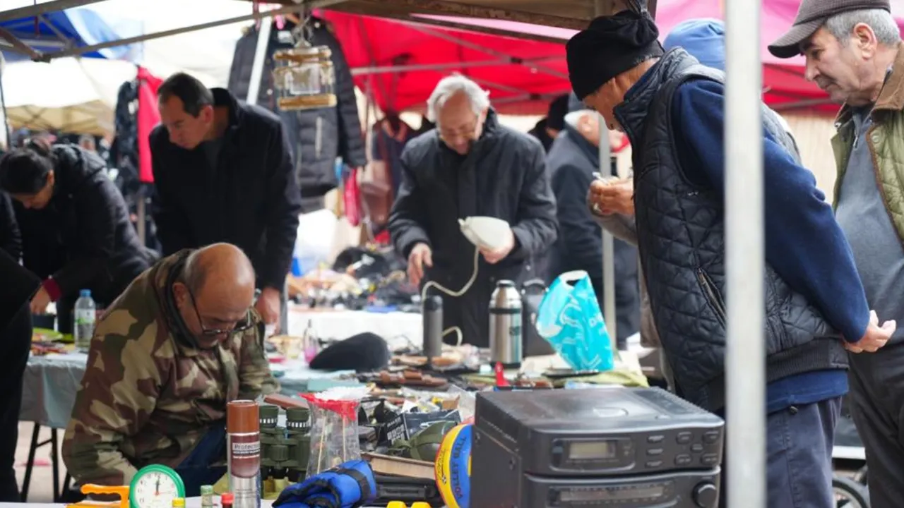 Büyükelçisi, profesörü, işsizi, garibanı... Bu pazara alışverişe gelmeyen yok! 'Ankaralılar için bulunmaz nimet'