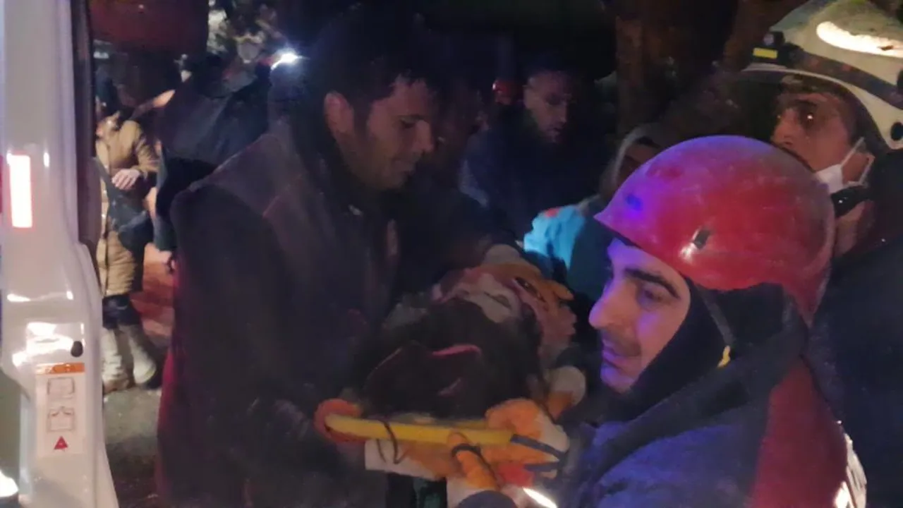 Kedi sandı, küçük bir kız çıktı! Tam 40 saat sürdü...