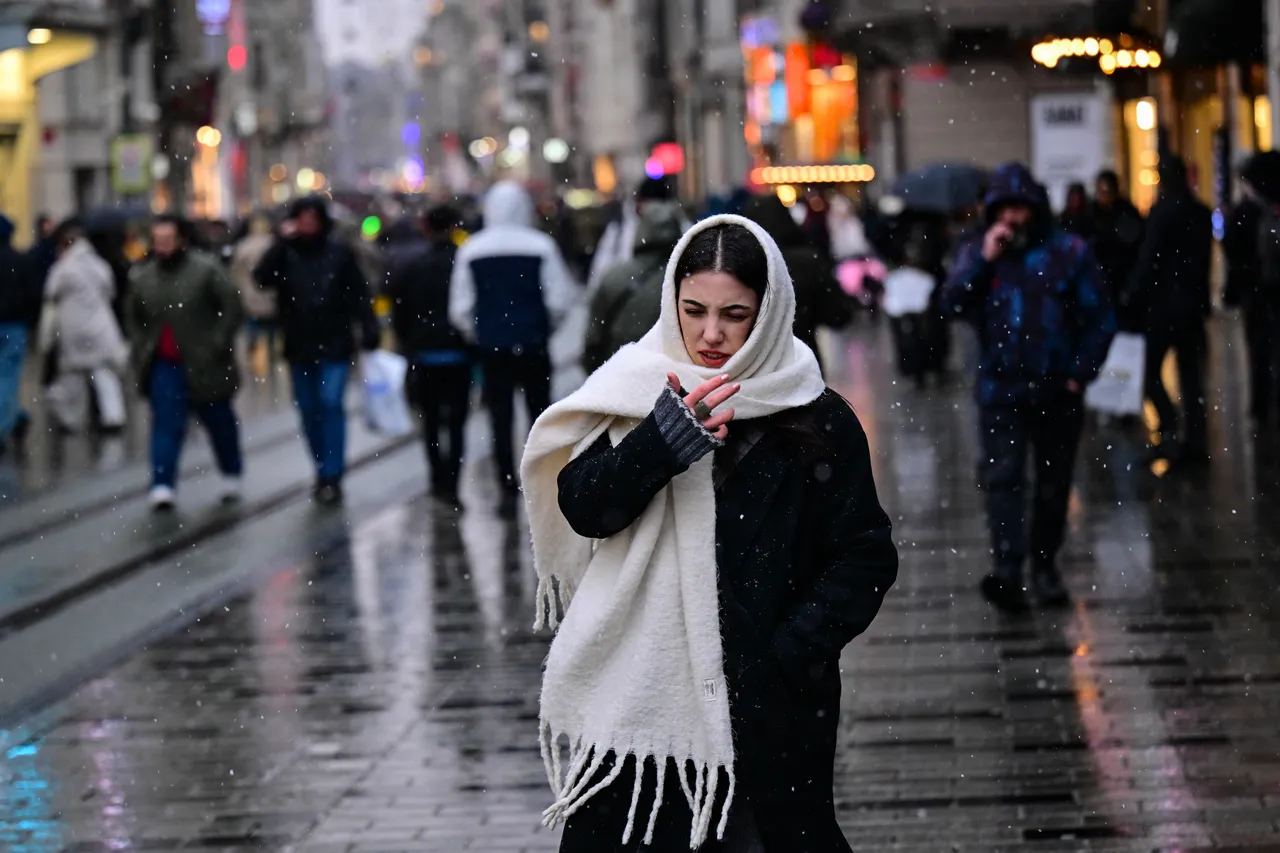 Meteoroloji’den çifte uyarı! 12 ile kar, 22 ile sağanak geliyor