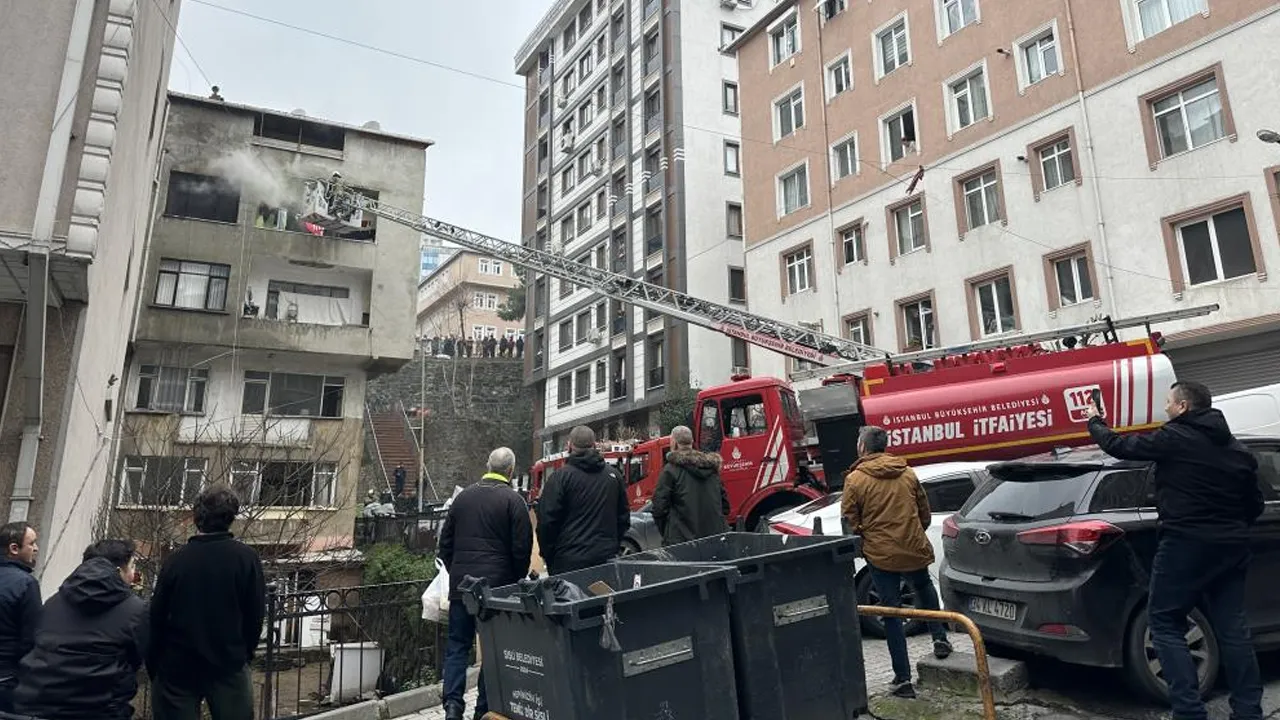Şişli'de sıcak saatler! 5 katlı binada yangın çıktı