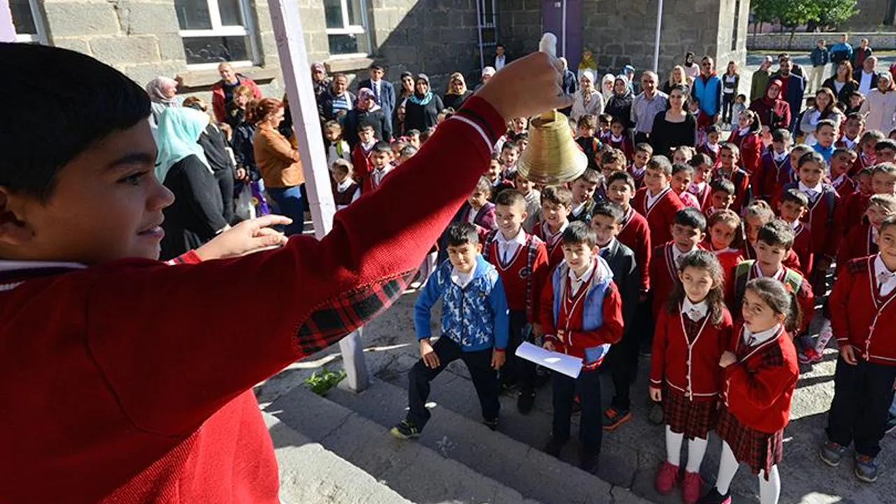 Yarıyıl tatili sona eriyor! İlk ders zili yarın çalacak
