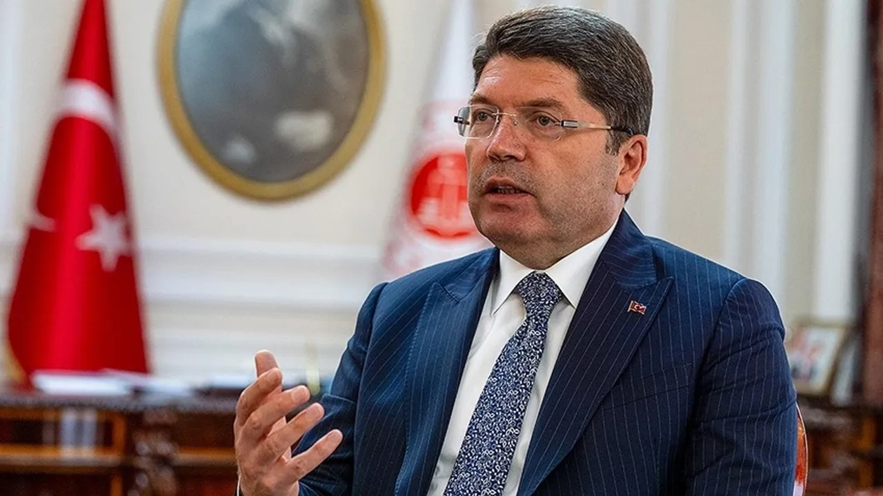 Adalet Bakanı Yılmaz Tunç'tan "yeni anayasa" mesajı!