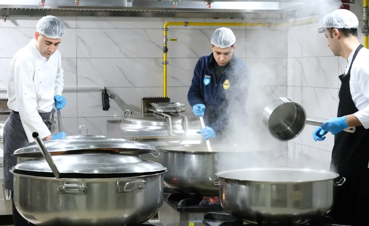 Belediye açtı, 1 yılda 70 binden fazla kişi faydalandı: 3 çeşit yemek 100 TL