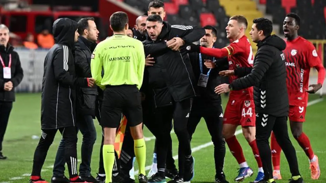 Burak Yılmaz'dan öz eleştiri: Bir daha beni öyle görmeyeceksiniz