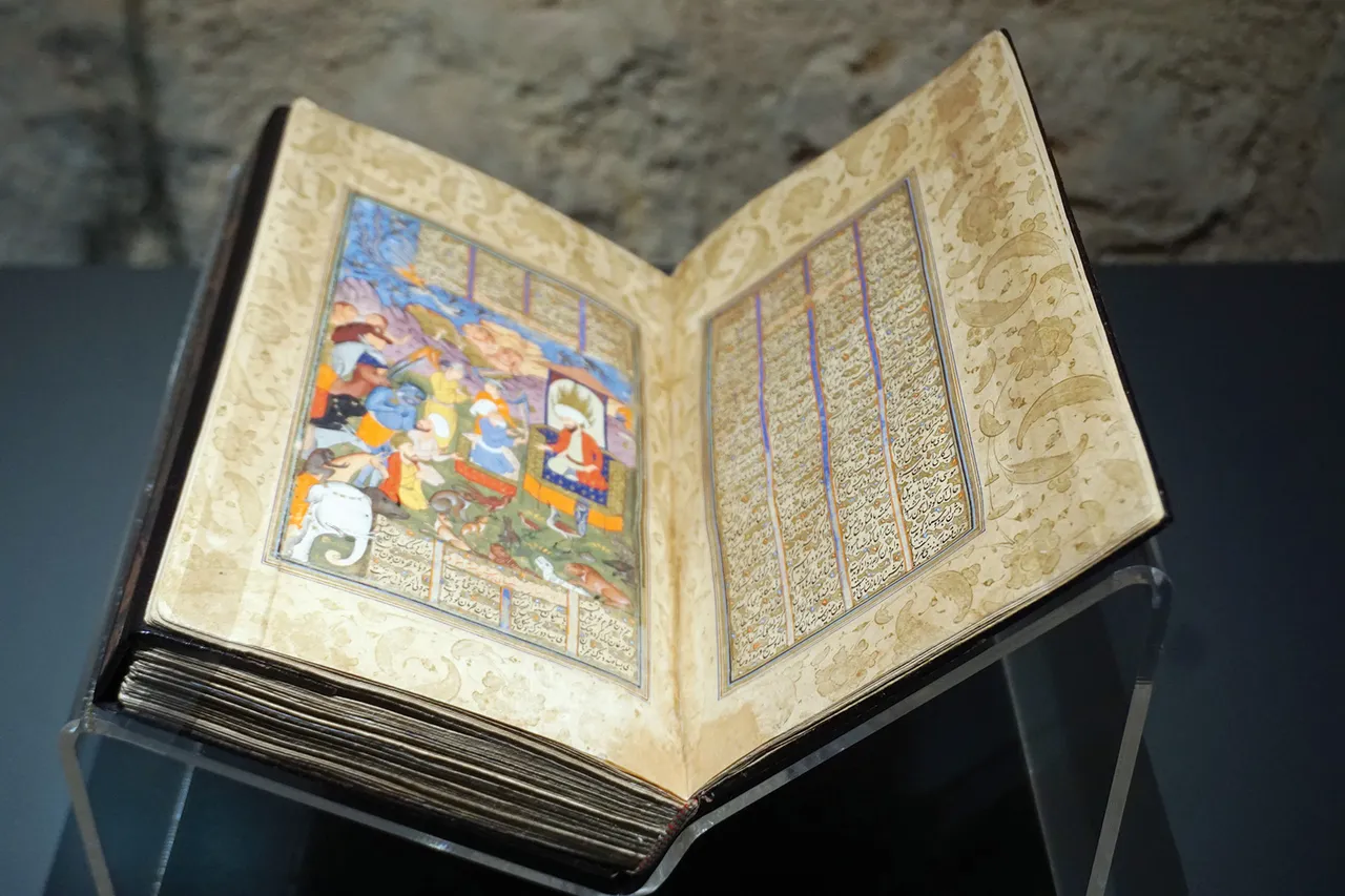 El yazmalarına ‘yoğun bakım’: Beş yılda 4 bin 900 kitap restore edildi