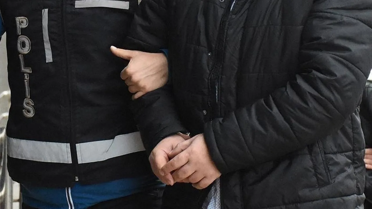 FETÖ’nün güncel finans yapılanmasına operasyon! 8 gözaltı