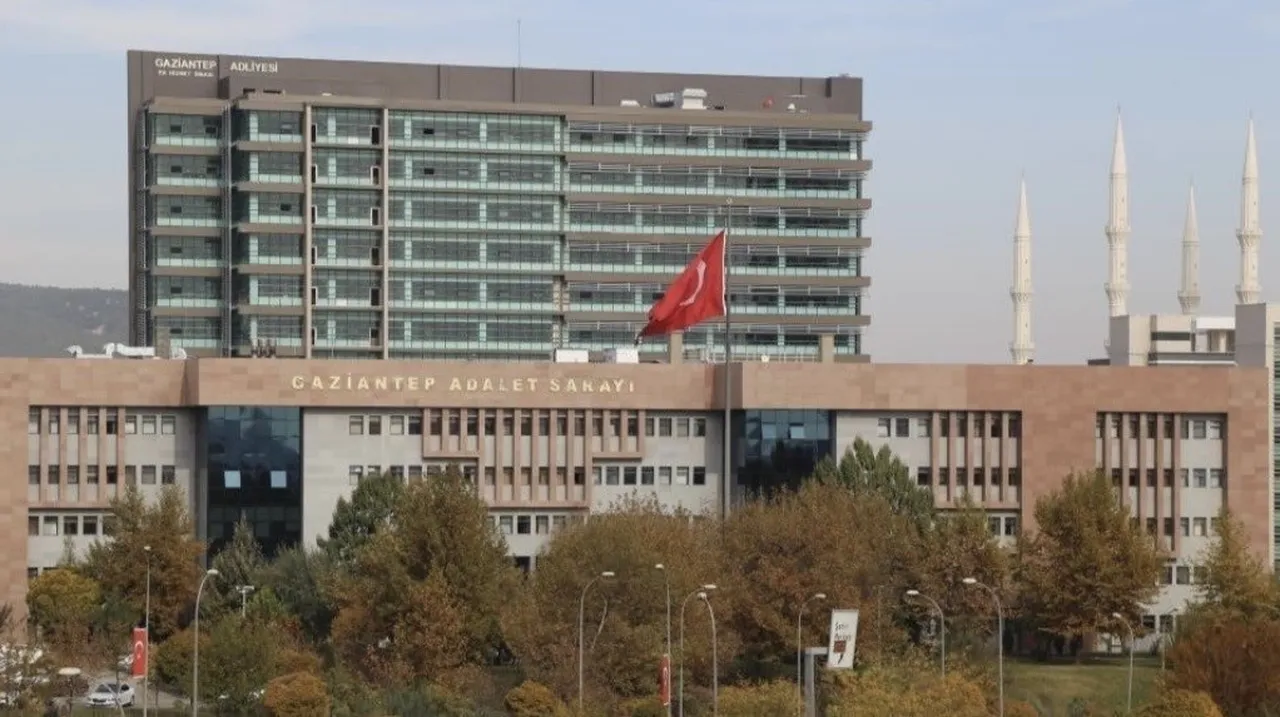 Gürültü cinayetinde karar! Emir'i katleden zanlıya ağırlaştırılmış müebbet verildi