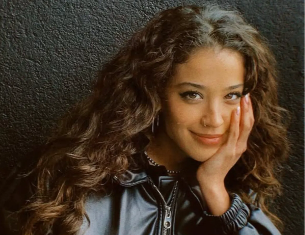 Hatice Deniz Eşref Rüya’ya 