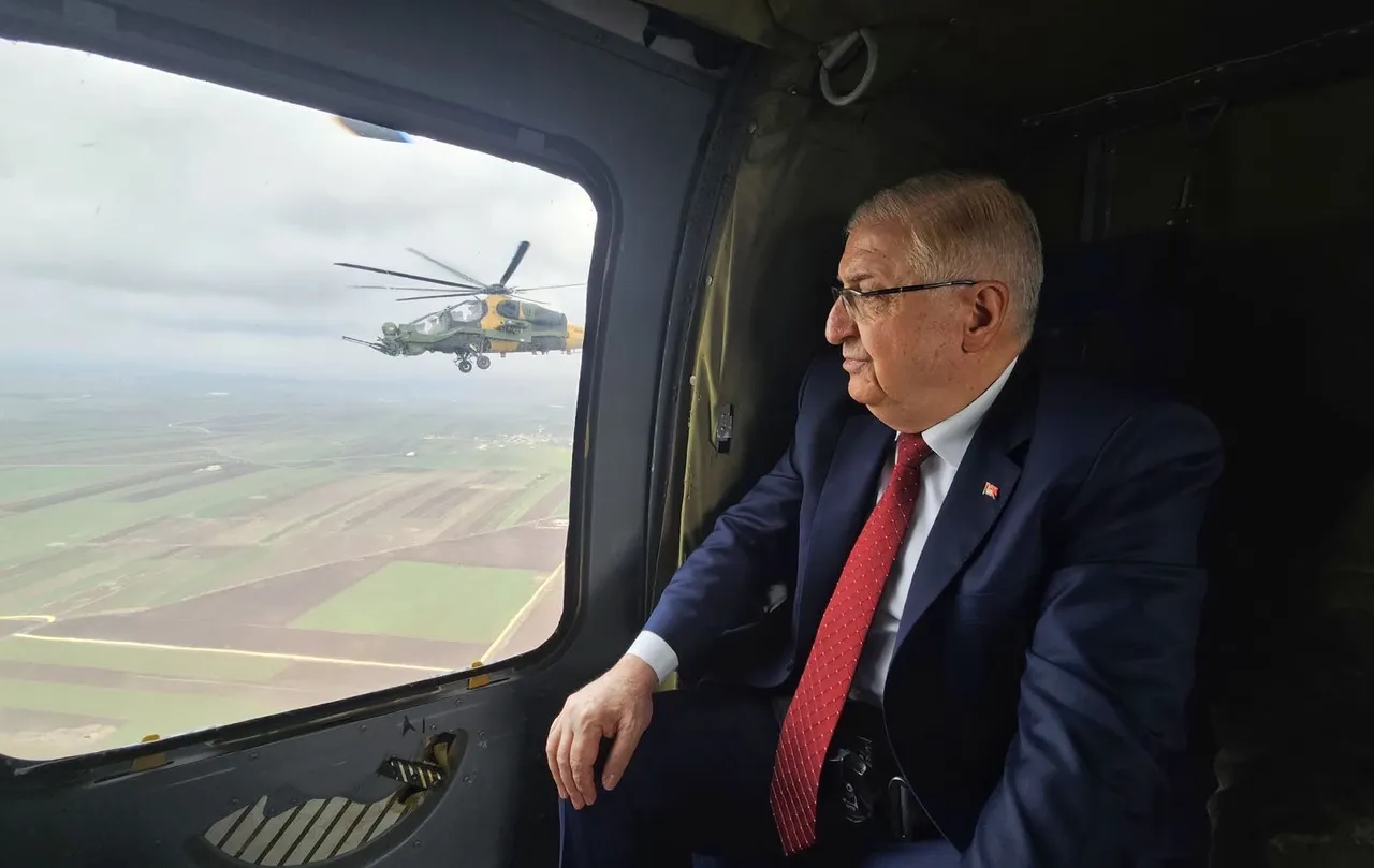 Milli Savunma Bakanı Güler Suriye sınırında!