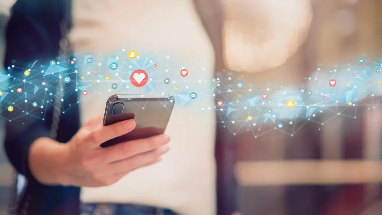 Sahte haberlere düzeltme notu! Sosyal medyada dezenformasyona karşı 'Singapur' modeli