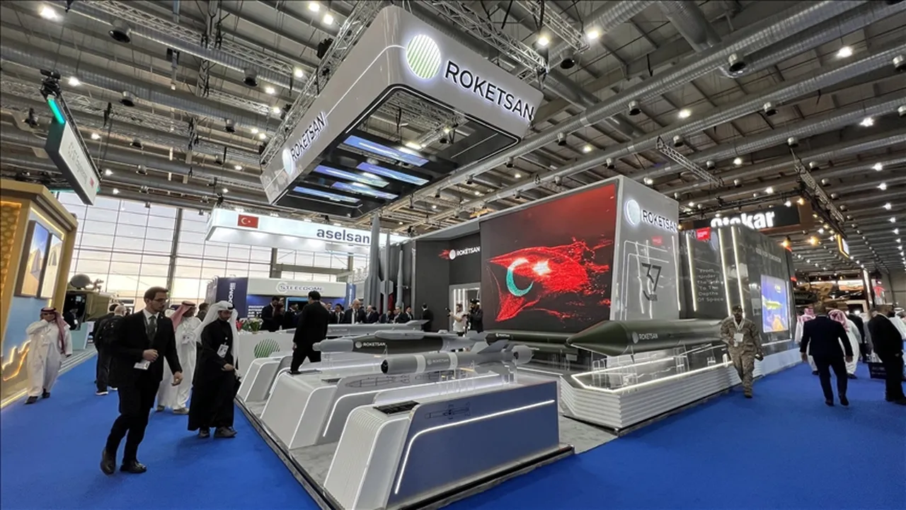 Türkiye’nin yerli mühimmatı EREN ilk kez dünya sahnesine çıktı