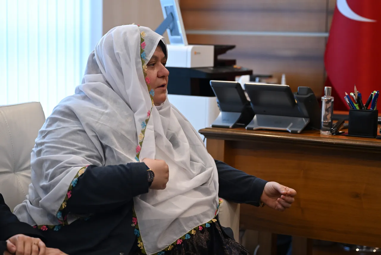 Zeynep Güneş gözyaşları içinde anlattı! AK Parti’den bir destek daha: Cumhurbaşkanımız dimdik arkanızda