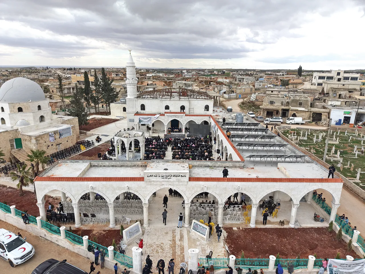 Esad yıktı Türkiye ihya etti