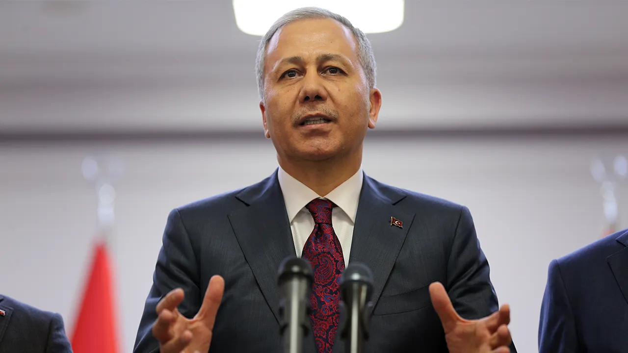 Görevden affını istemeşti! Ali Yerlikaya'nın sosyal medya hesabında dikkat çeken değişiklik