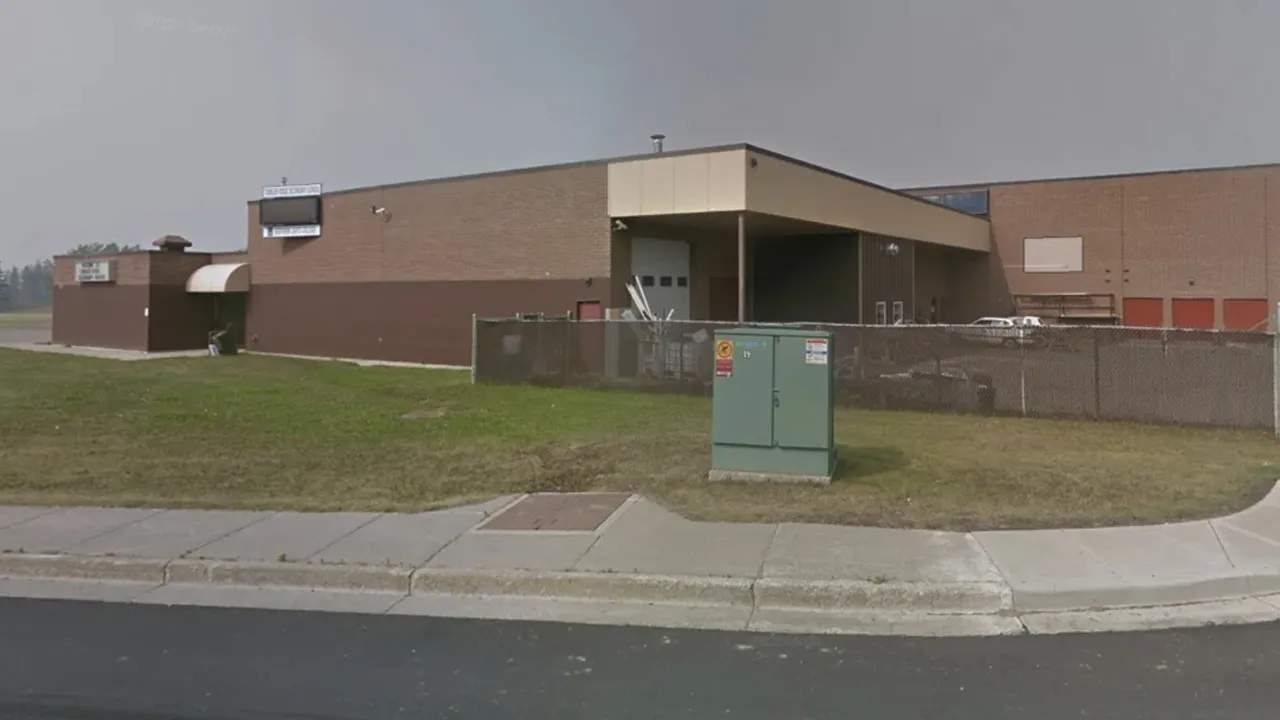 Saldırı yapılan okul