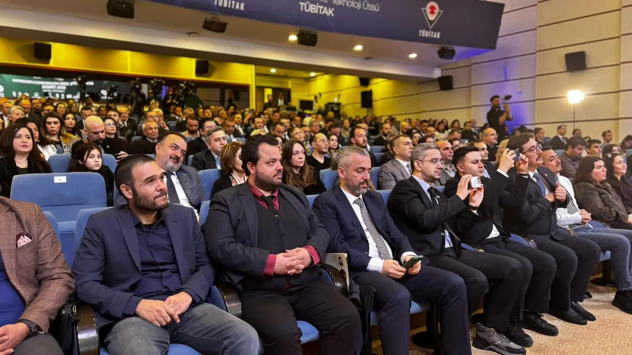 Oyunlar yasaklanacak mı? Bakan Göktaş herkesin merak ettiği soruyu cevapladı