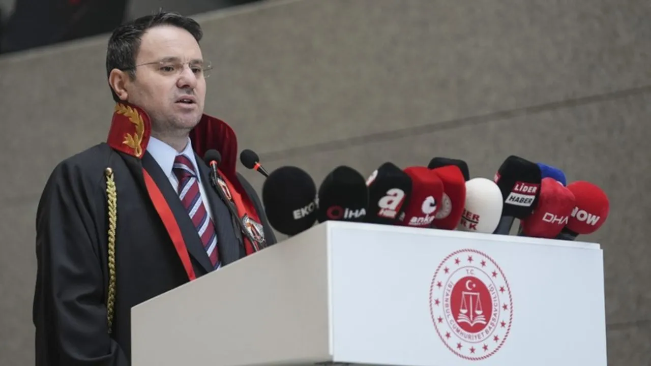 Yeni Adalet Bakanı Akın Gürlek kimdir? Kabine değişikliği kararı Resmi Gazetede yayımlandı!