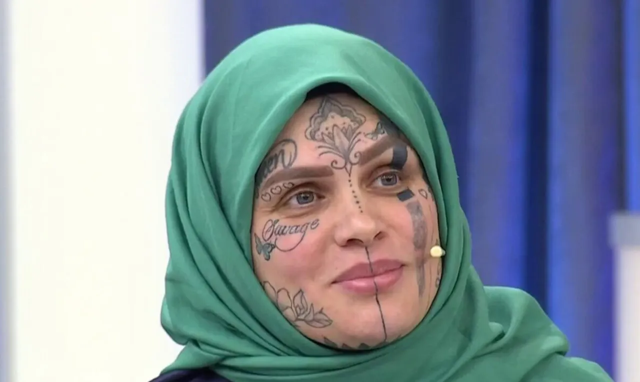 Yüzündeki dövmelerin sırrını açıkladı! Nazan Ünal hayat hikayesini paylaştı