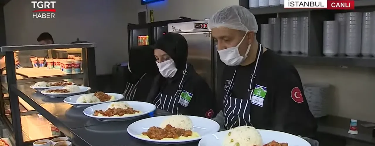 Belediye'den Semt Lokantası! 4 çeşit yemek 55 lira