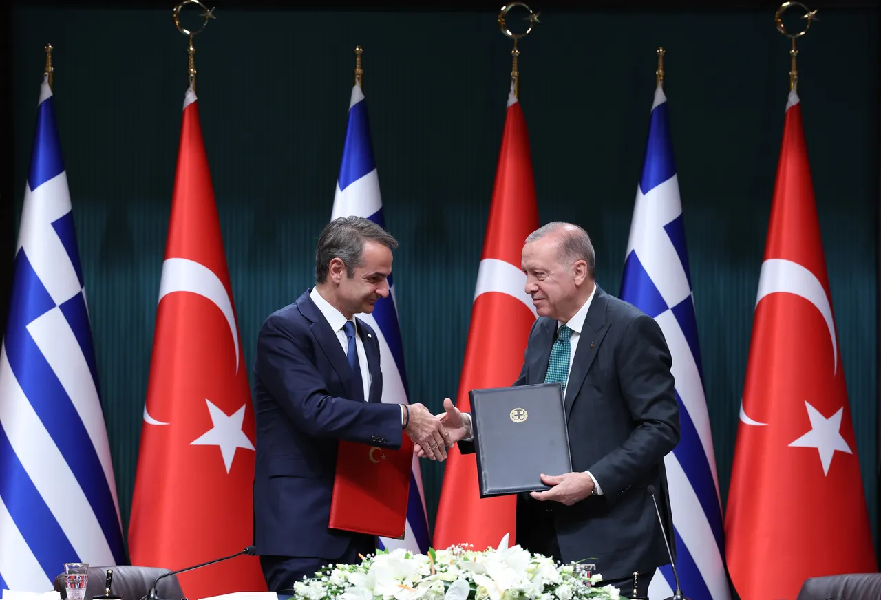 Erdoğan-Miçotakis görüşmesi Yunan medyasında! 'Tespih' diyaloğu zirveye damga vurmuş