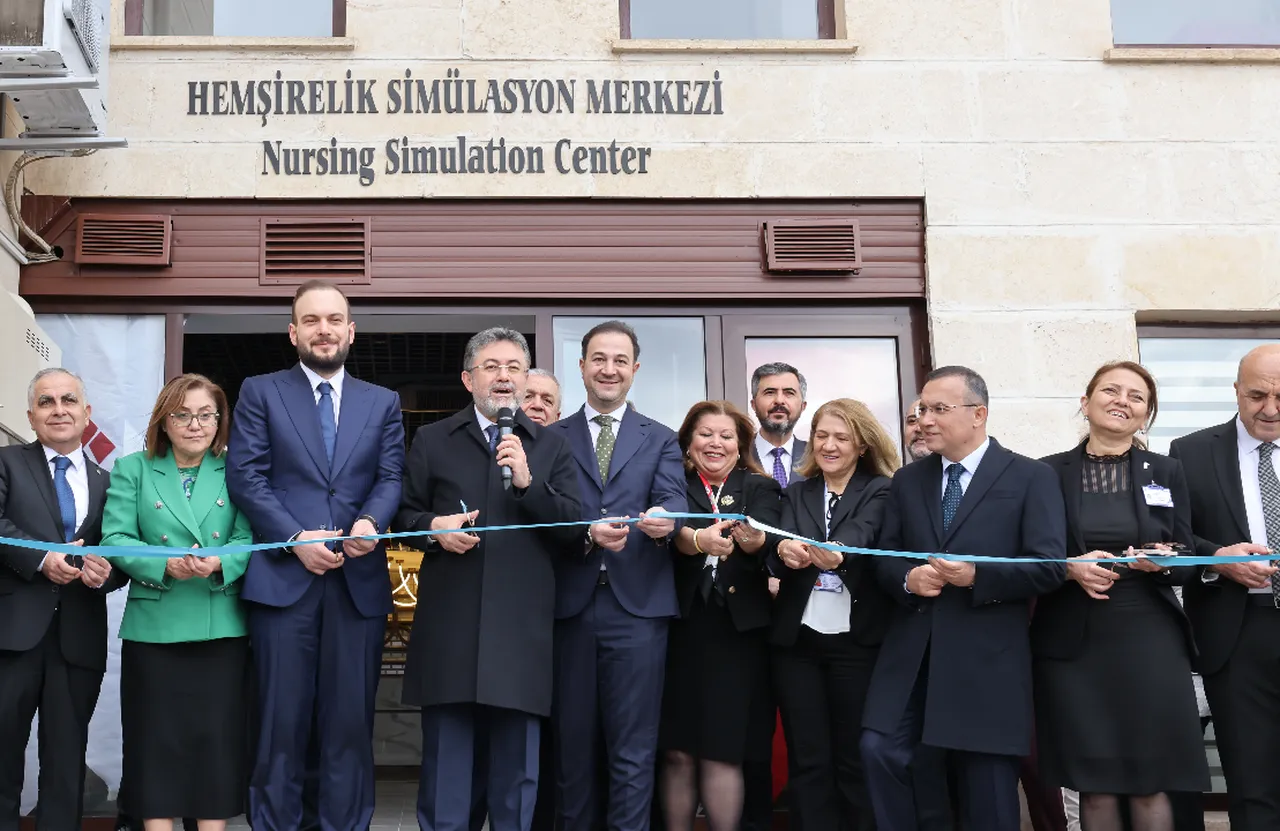 HKÜ'de yeni dönem: Hemşirelik Simülasyon Merkezi dualarla açıldı