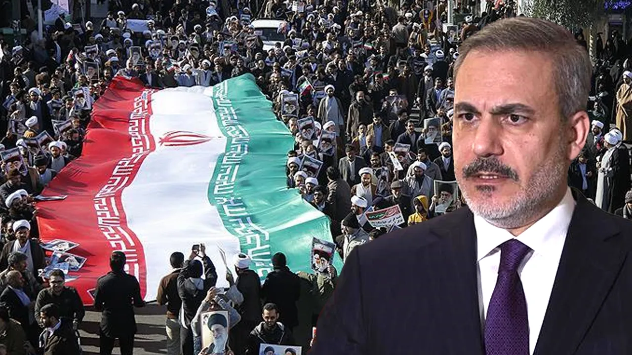 İran'da rejim değişir mi? Hakan Fidan, İngiliz basınına konuştu görseli