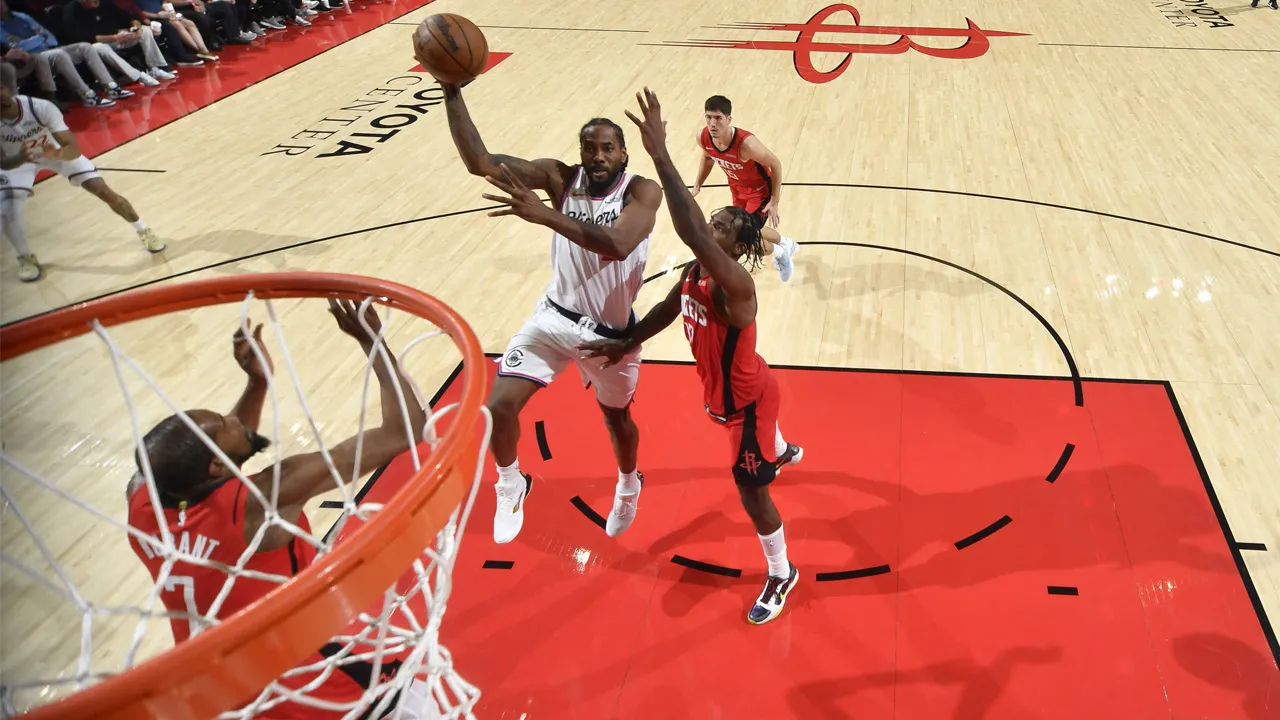 Kawhi Leonard böyle istedi: Bitime 2 saniye kala galibiyeti getirdi