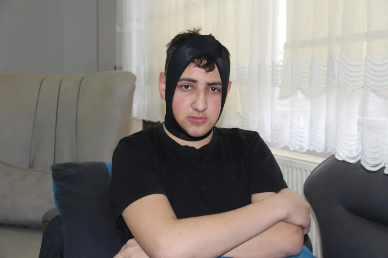 Lisede dehşet! 4 arkadaşından dayak yiyen çocuğun omuriliği kırıldı