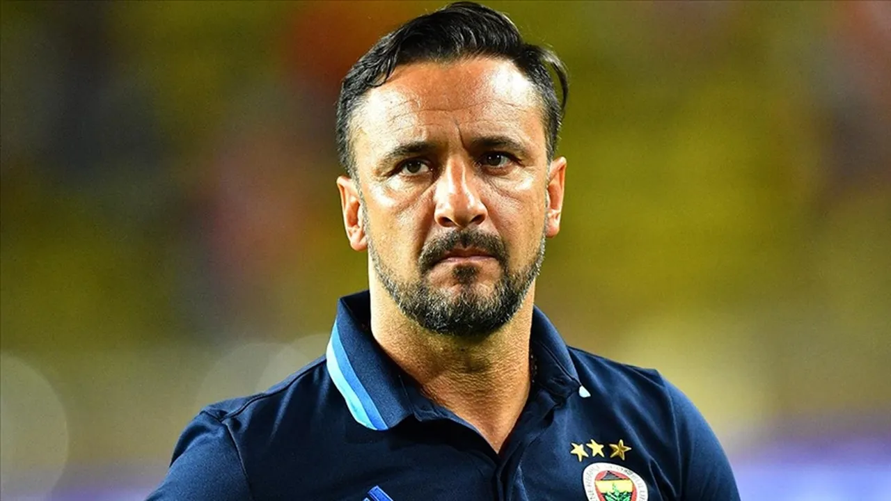 Vitor Pereira, Fenerbahçe'de 2 dönem (2015-2016, 2021) teknik direktörlük yaptı.