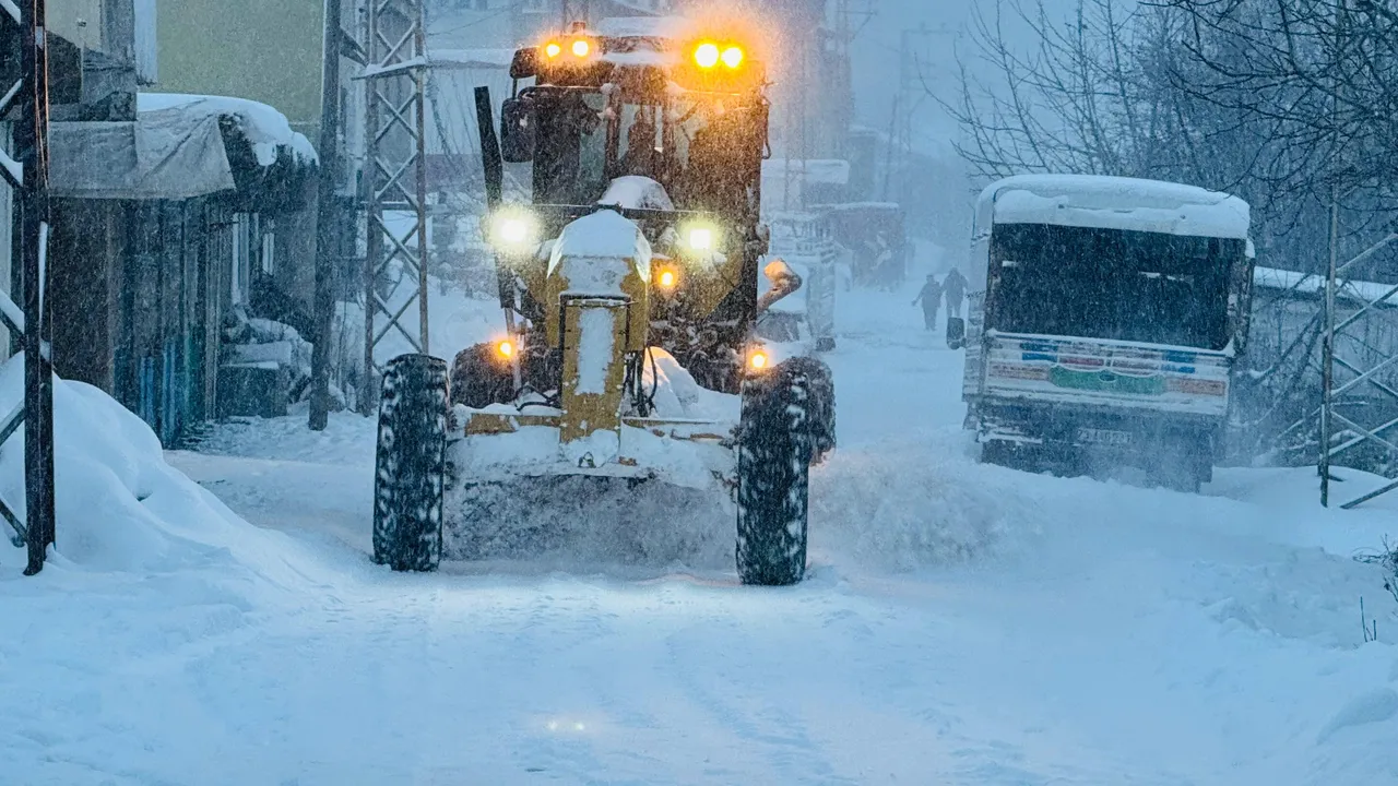 Şırnakta okullar tatil mi 12 Şubat? Bir ilçede eğitime ara verildi